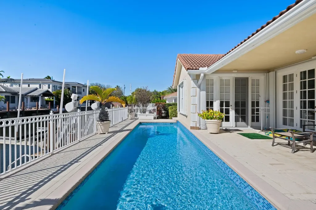 520 Phillips Drive Boca Raton FL 33432