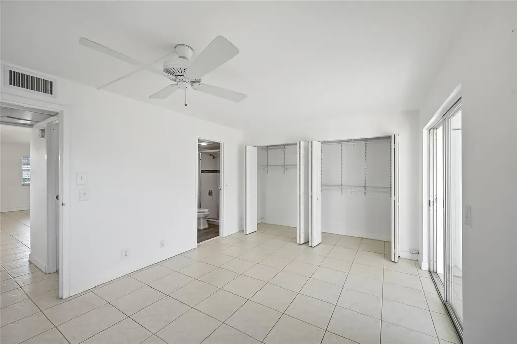 451 Monaco J Delray Beach FL 33446