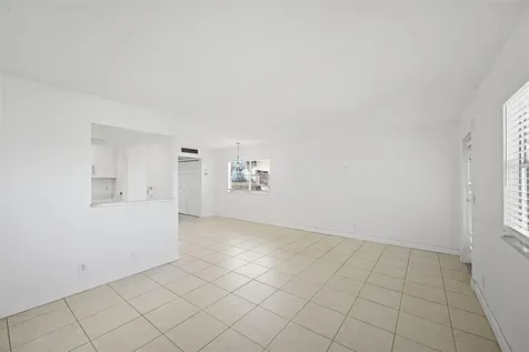 451 Monaco J Delray Beach FL 33446