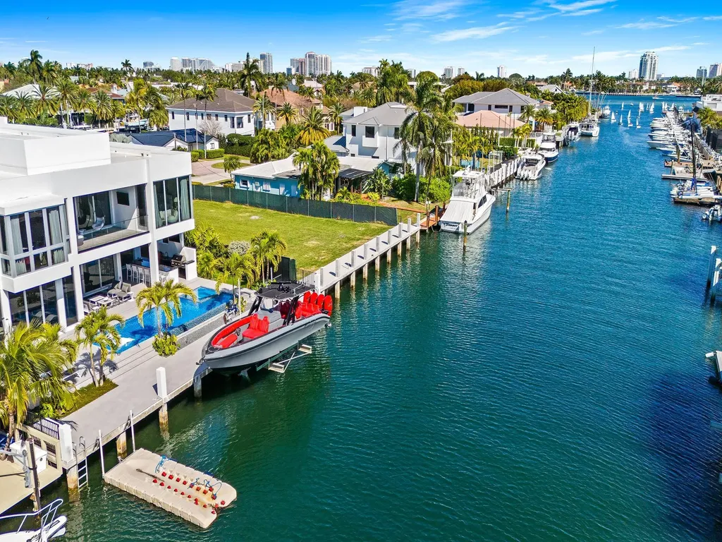 1528 SE 11th Street Fort Lauderdale FL 33316