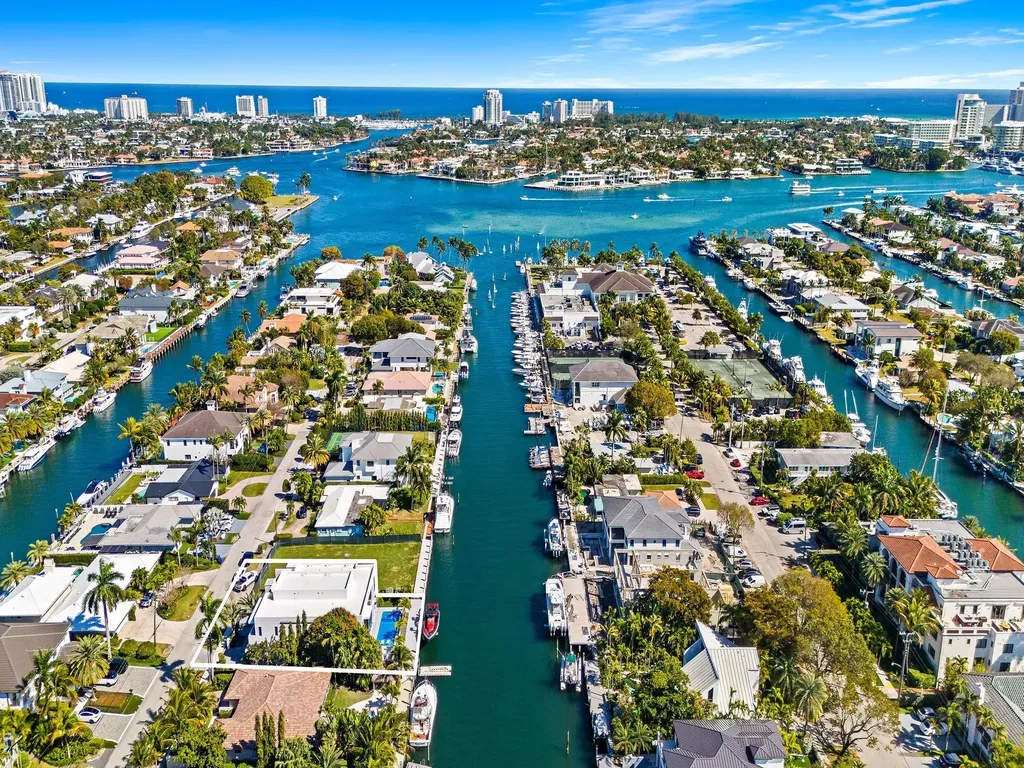 1528 SE 11th Street Fort Lauderdale FL 33316