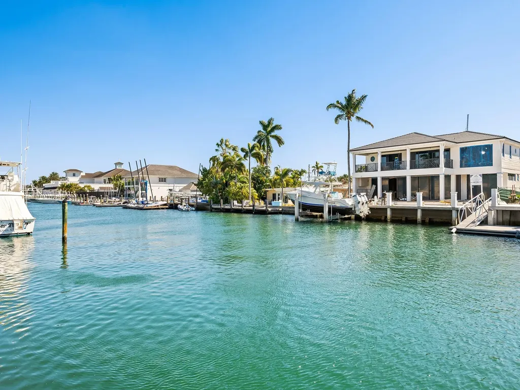 1528 SE 11th Street Fort Lauderdale FL 33316