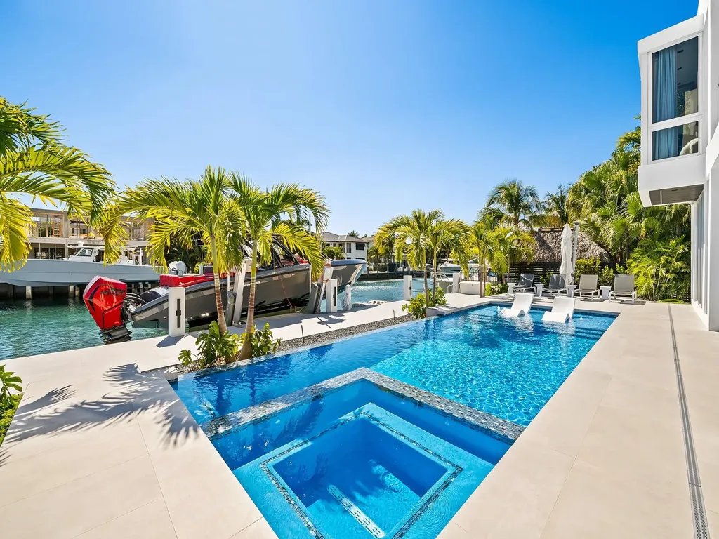 1528 SE 11th Street Fort Lauderdale FL 33316