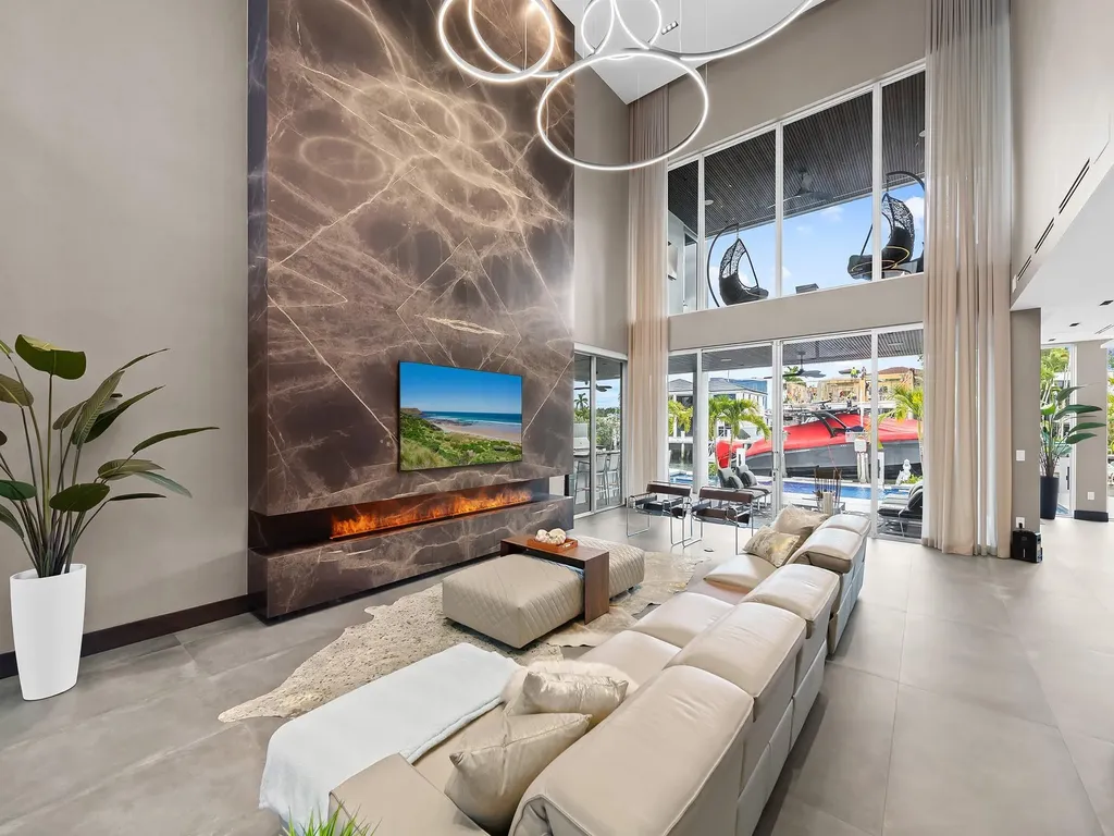 1528 SE 11th Street Fort Lauderdale FL 33316