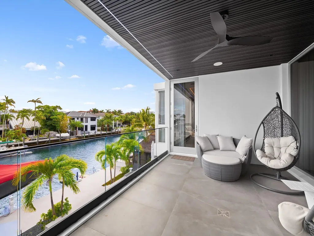 1528 SE 11th Street Fort Lauderdale FL 33316