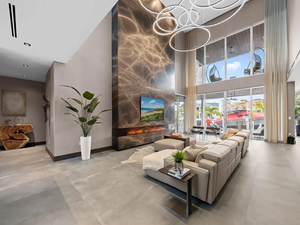 1528 SE 11th Street Fort Lauderdale FL 33316