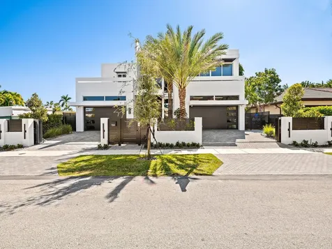 1528 SE 11th Street Fort Lauderdale FL 33316