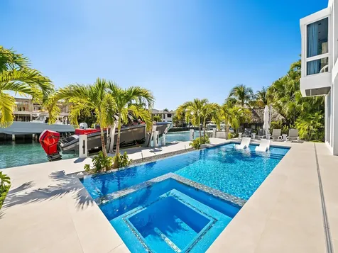1528 SE 11th Street Fort Lauderdale FL 33316