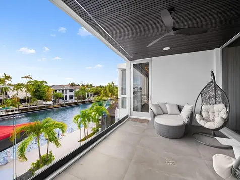 1528 SE 11th Street Fort Lauderdale FL 33316
