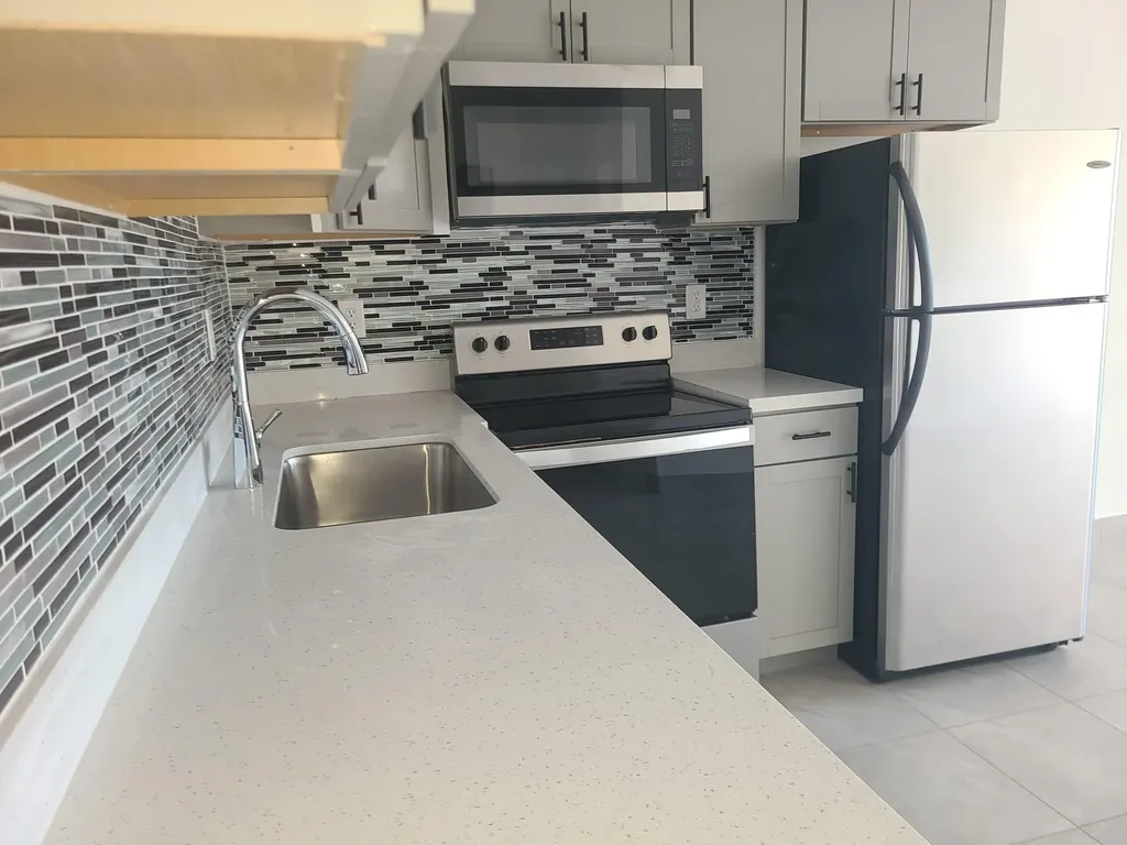 2719 Lincoln Street Hollywood FL 33020