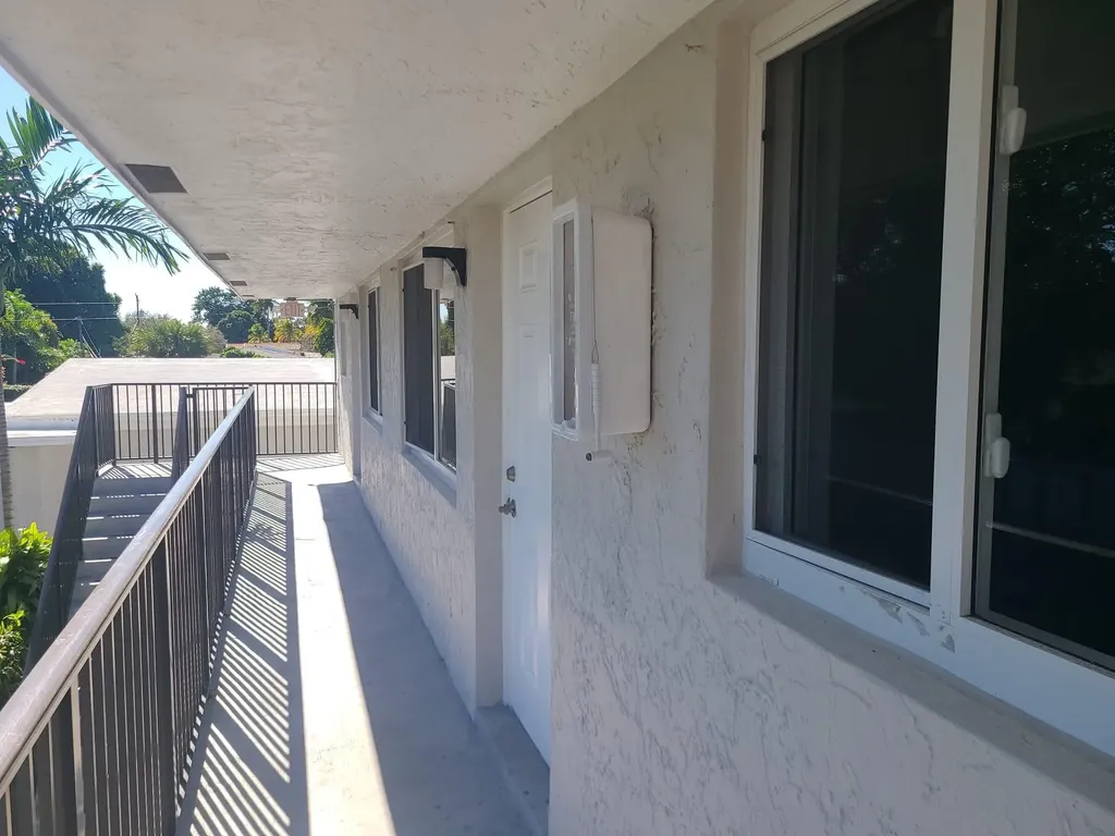 2719 Lincoln Street Hollywood FL 33020