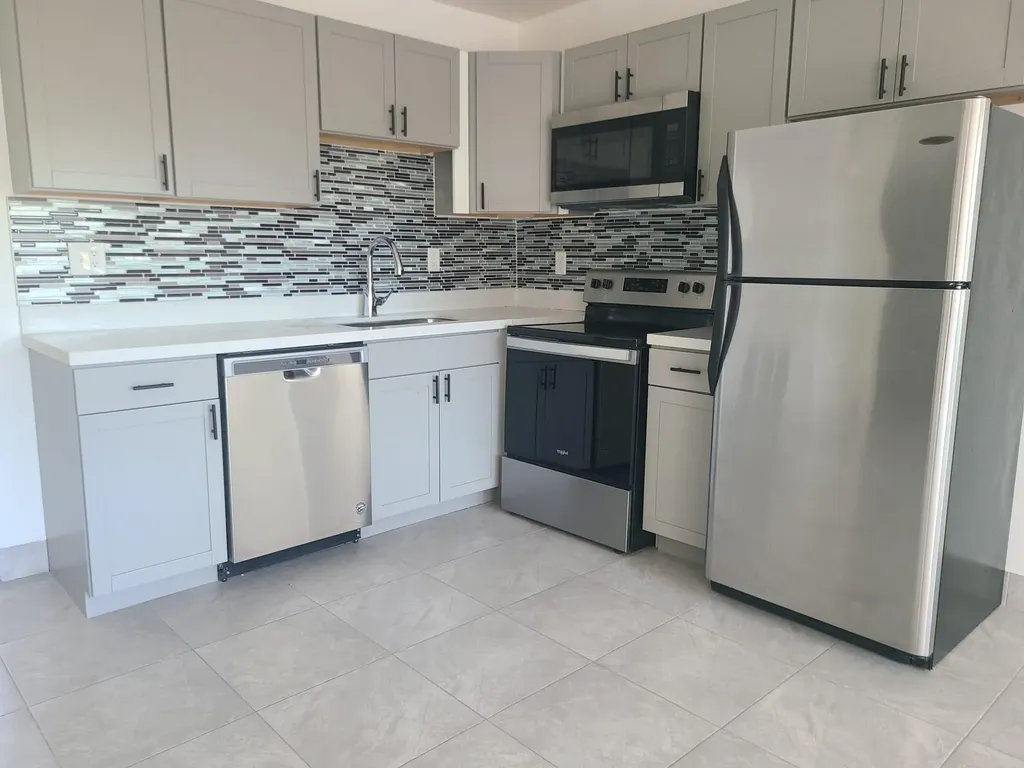 2719 Lincoln Street Hollywood FL 33020