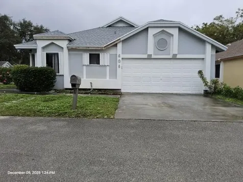 809 E Palm Run Drive North Lauderdale FL 33068
