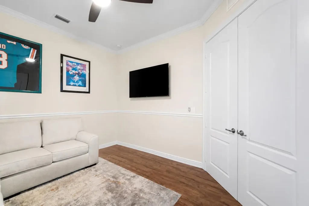 8550 Lakeside Bend Parkland FL 33076