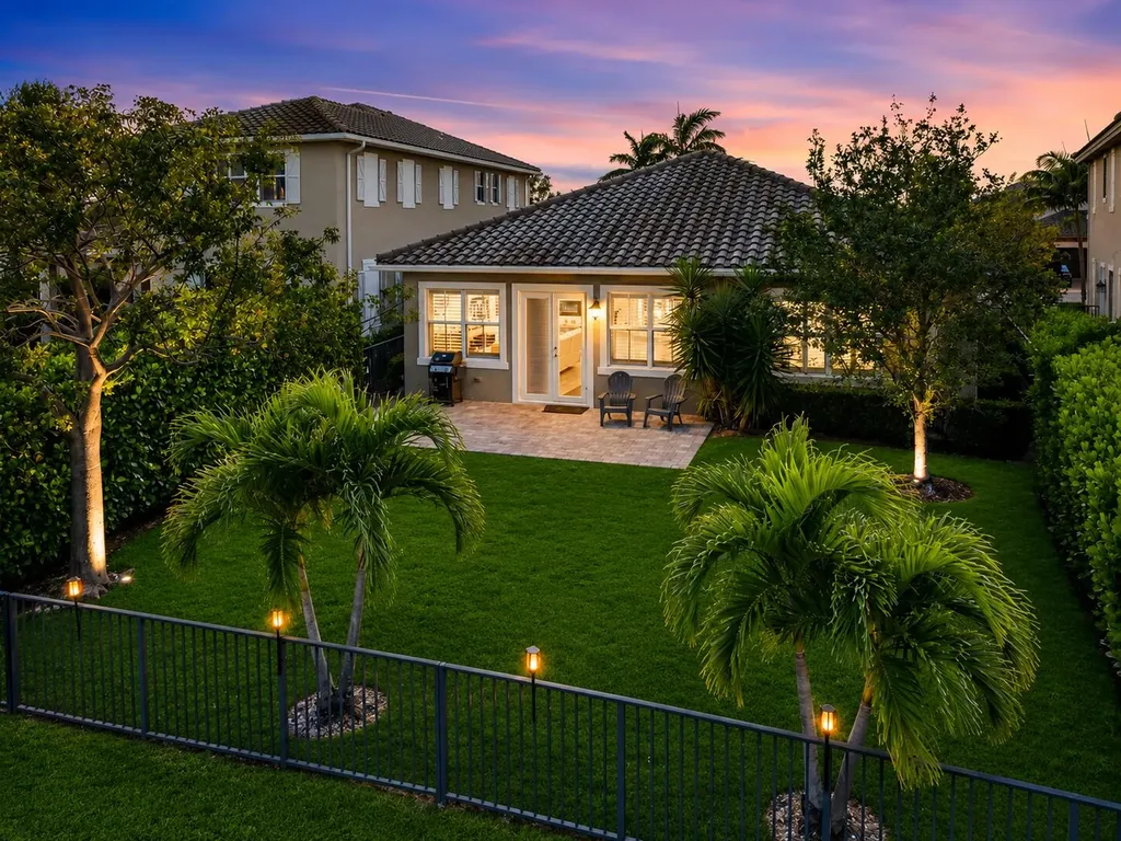 8550 Lakeside Bend Parkland FL 33076