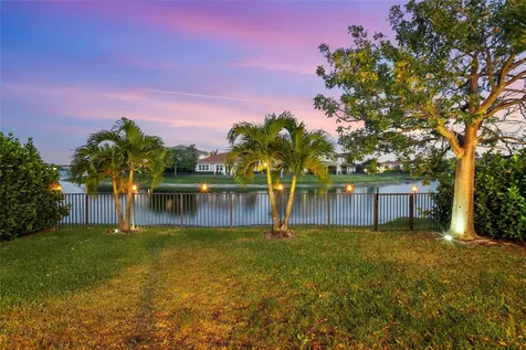 8550 Lakeside Bend Parkland FL 33076