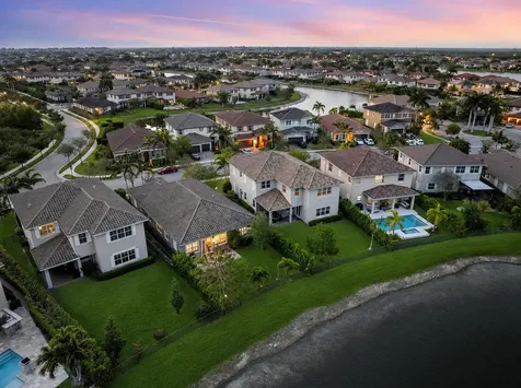 8550 Lakeside Bend Parkland FL 33076
