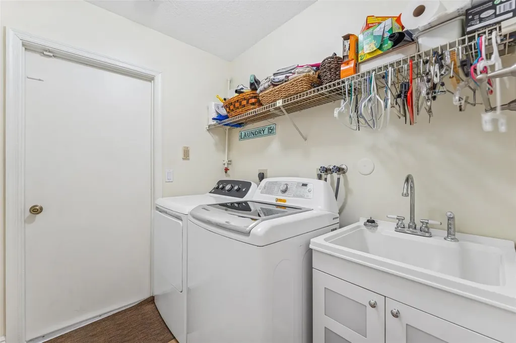 128 NW 110th Way Coral Springs FL 33071