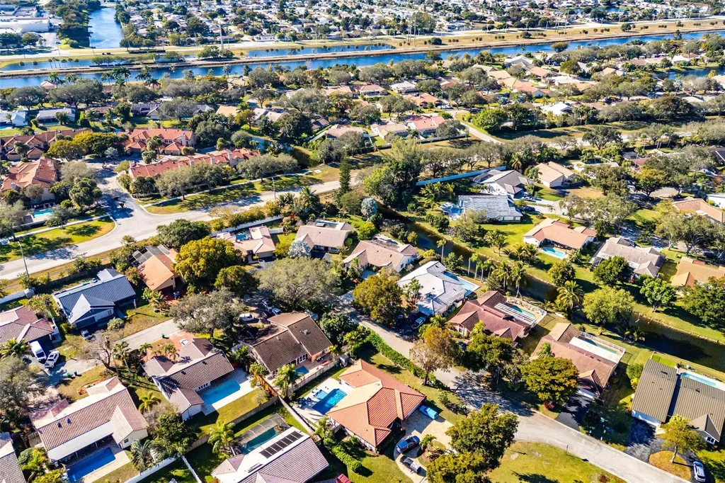 128 NW 110th Way Coral Springs FL 33071