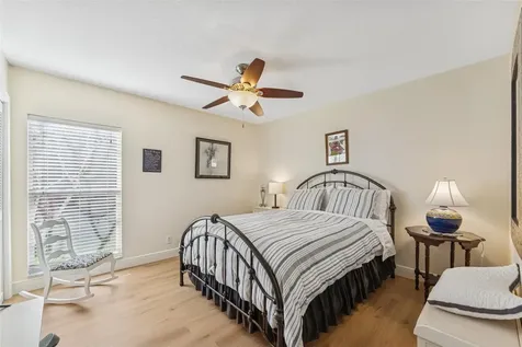128 NW 110th Way Coral Springs FL 33071