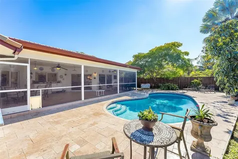 128 NW 110th Way Coral Springs FL 33071