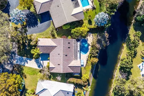 128 NW 110th Way Coral Springs FL 33071
