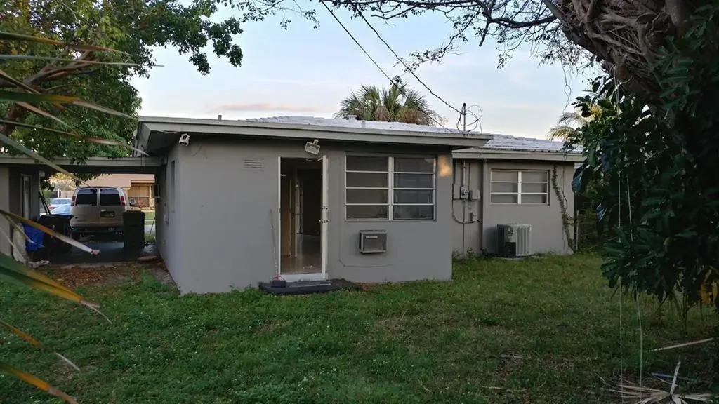 2025 NW 14th Avenue Fort Lauderdale FL 33311