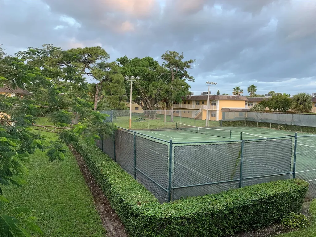 5168 NE 6th Avenue Fort Lauderdale FL 33334