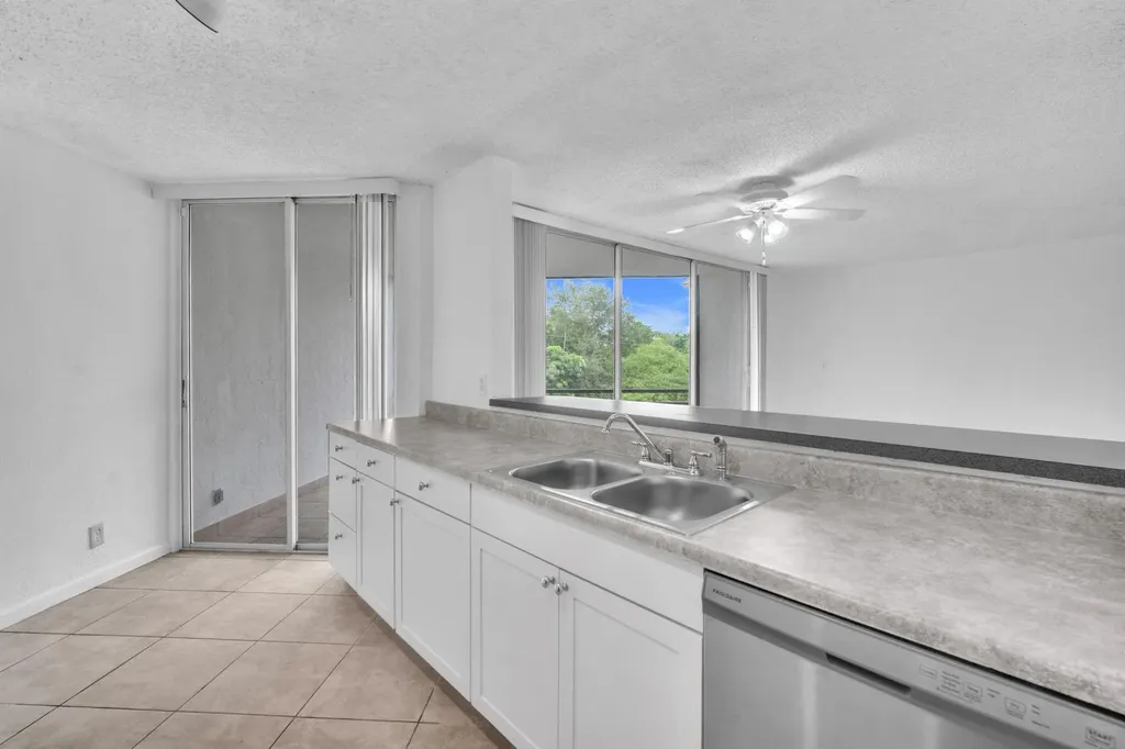 3100 N Pine Island Road Sunrise FL 33351