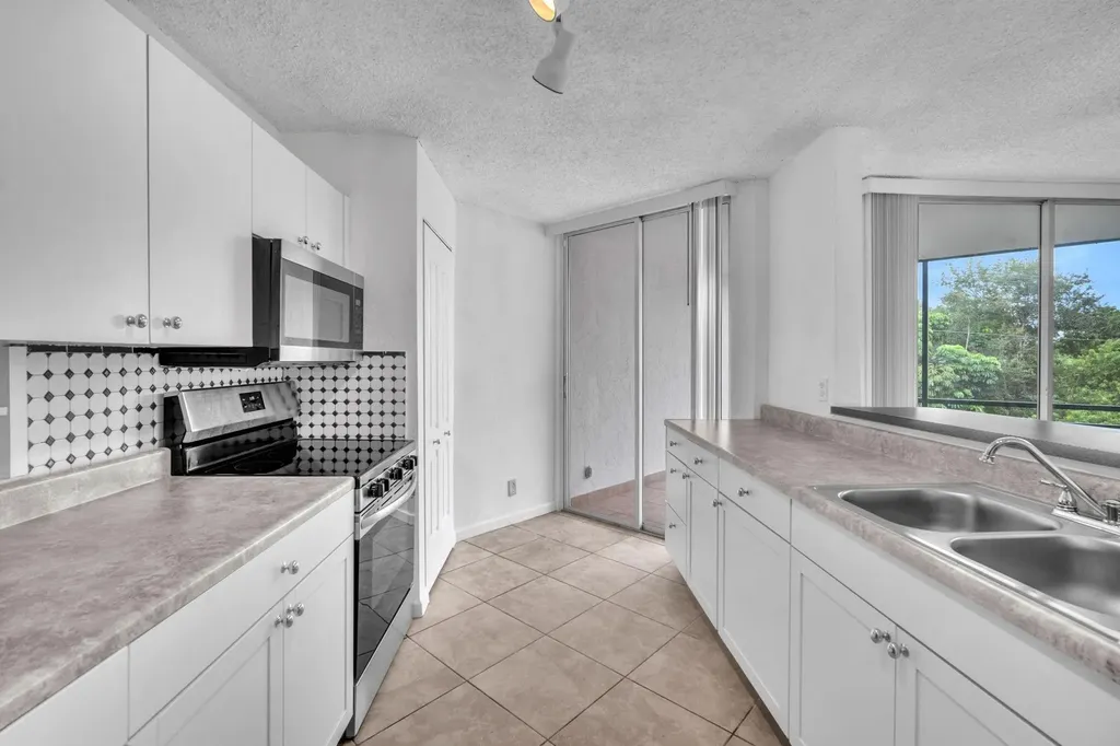 3100 N Pine Island Road Sunrise FL 33351