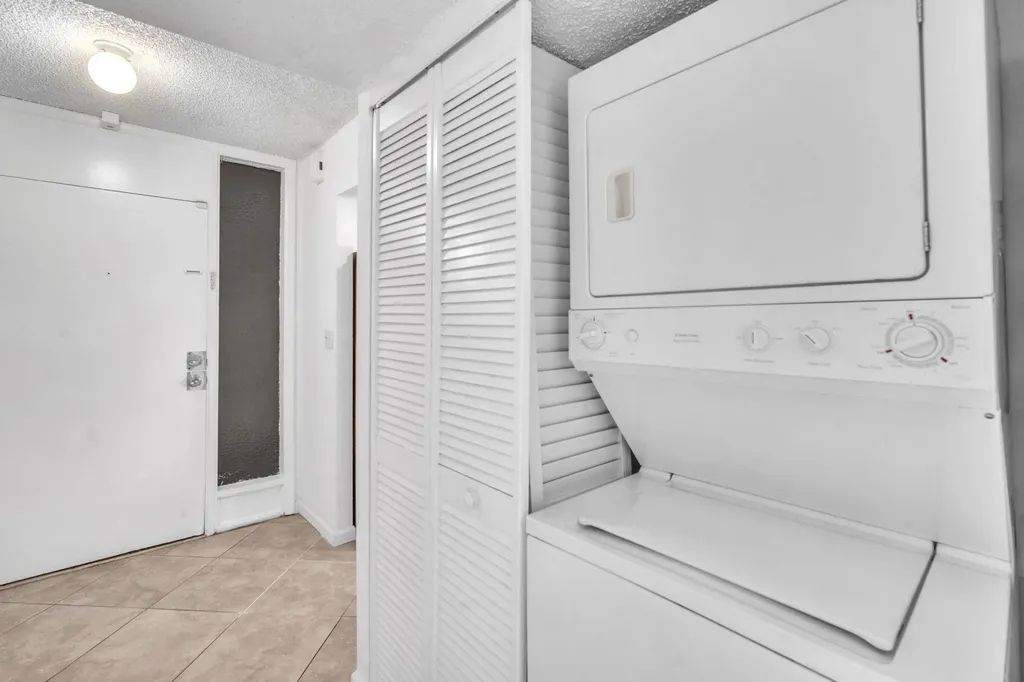 3100 N Pine Island Road Sunrise FL 33351