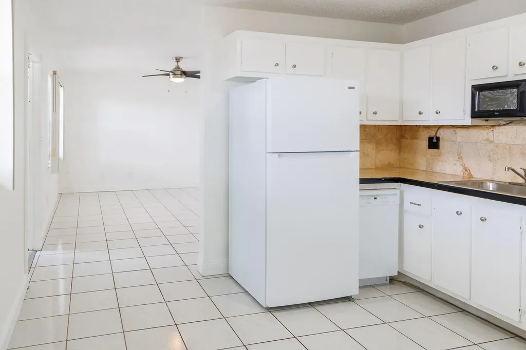 6211 SW 37th Street Davie FL 33314