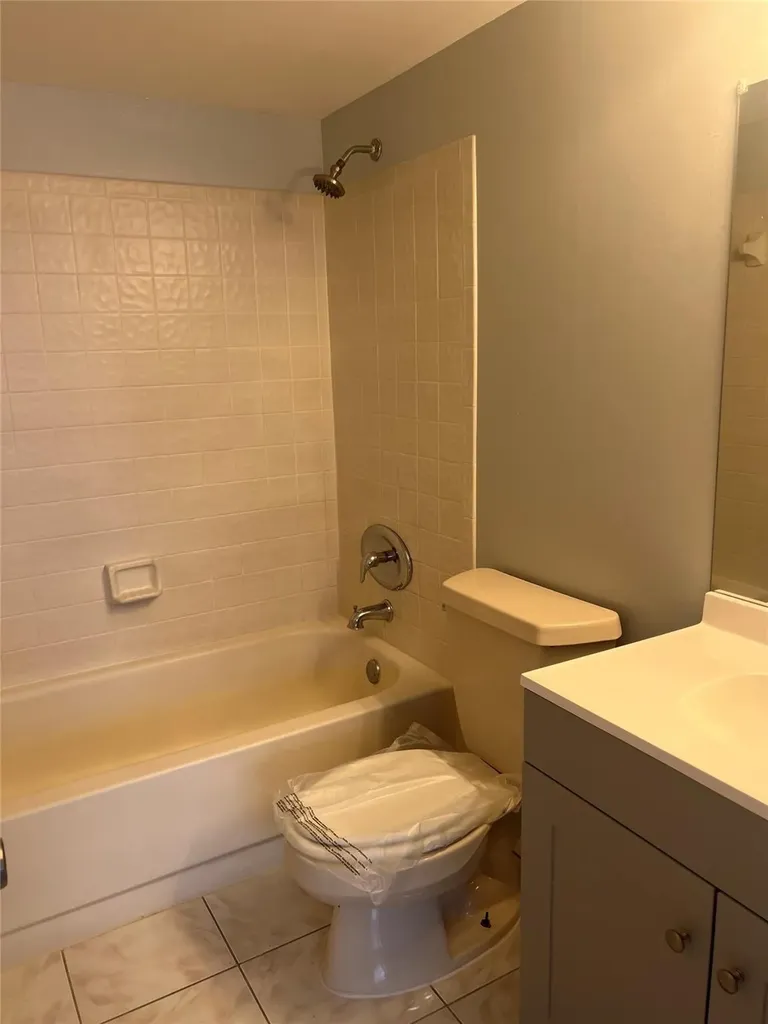 1022 Twin Lakes Drive Coral Springs FL 33071