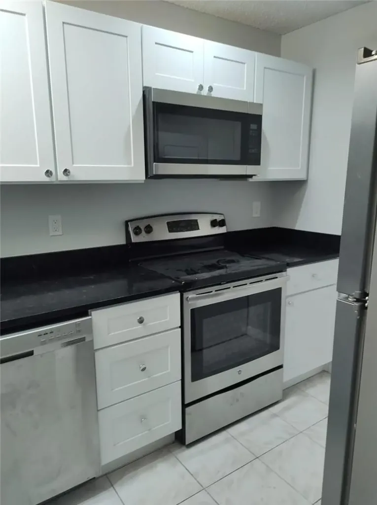 1022 Twin Lakes Drive Coral Springs FL 33071
