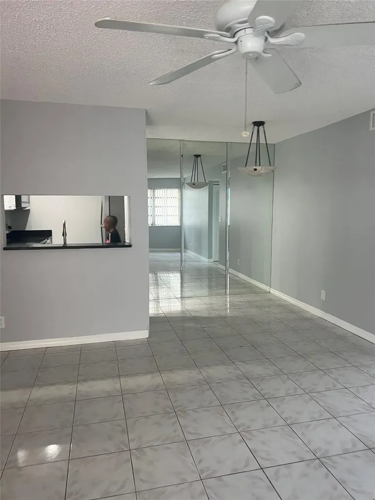 1022 Twin Lakes Drive Coral Springs FL 33071