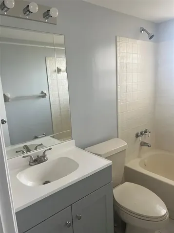 1022 Twin Lakes Drive Coral Springs FL 33071