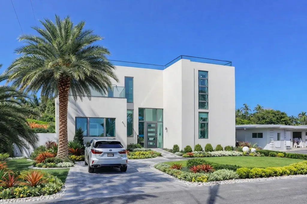 2421 NE 201st Street Miami FL 33180