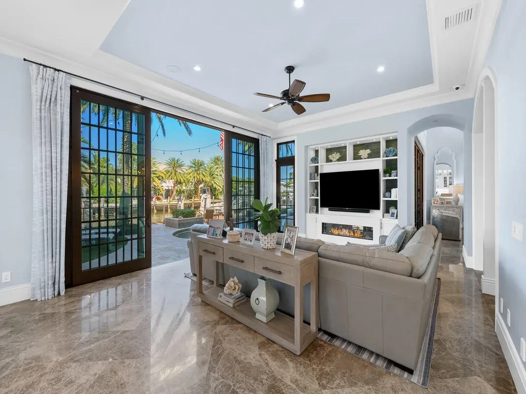 2319 NE 28th Street Lighthouse Point FL 33064