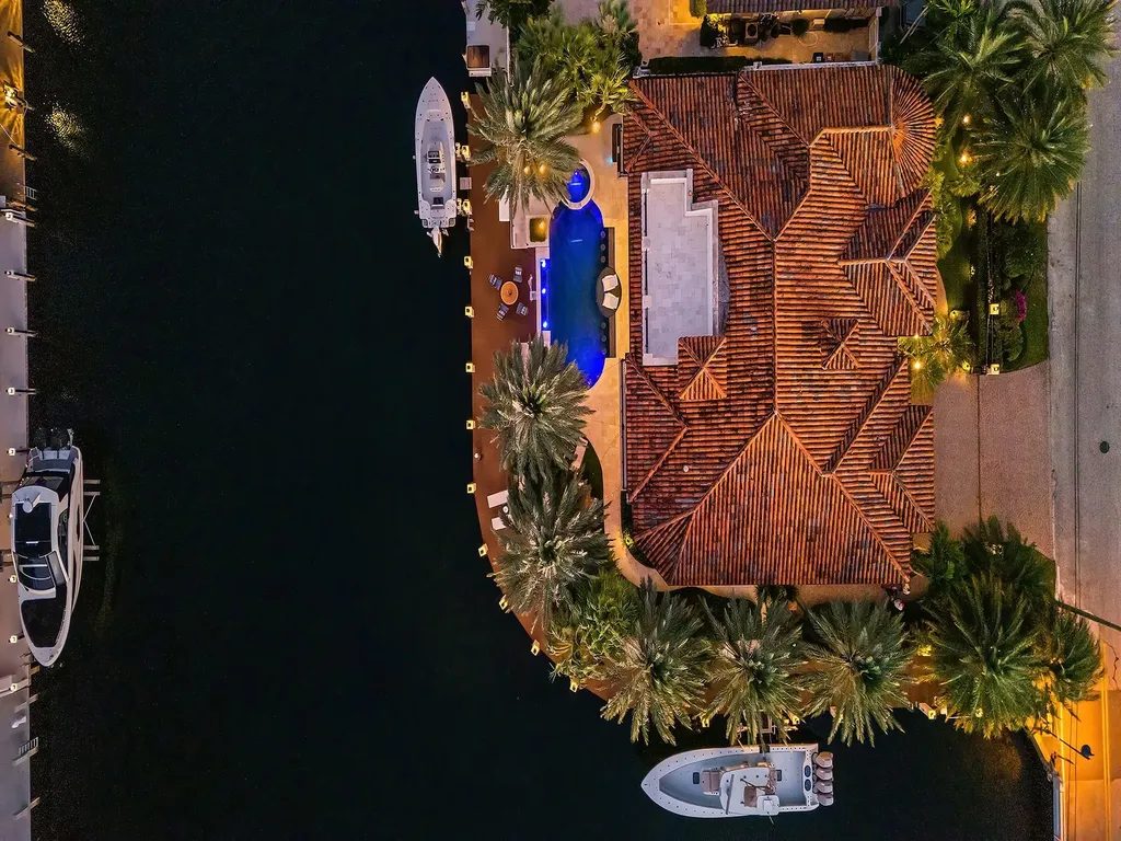 2319 NE 28th Street Lighthouse Point FL 33064