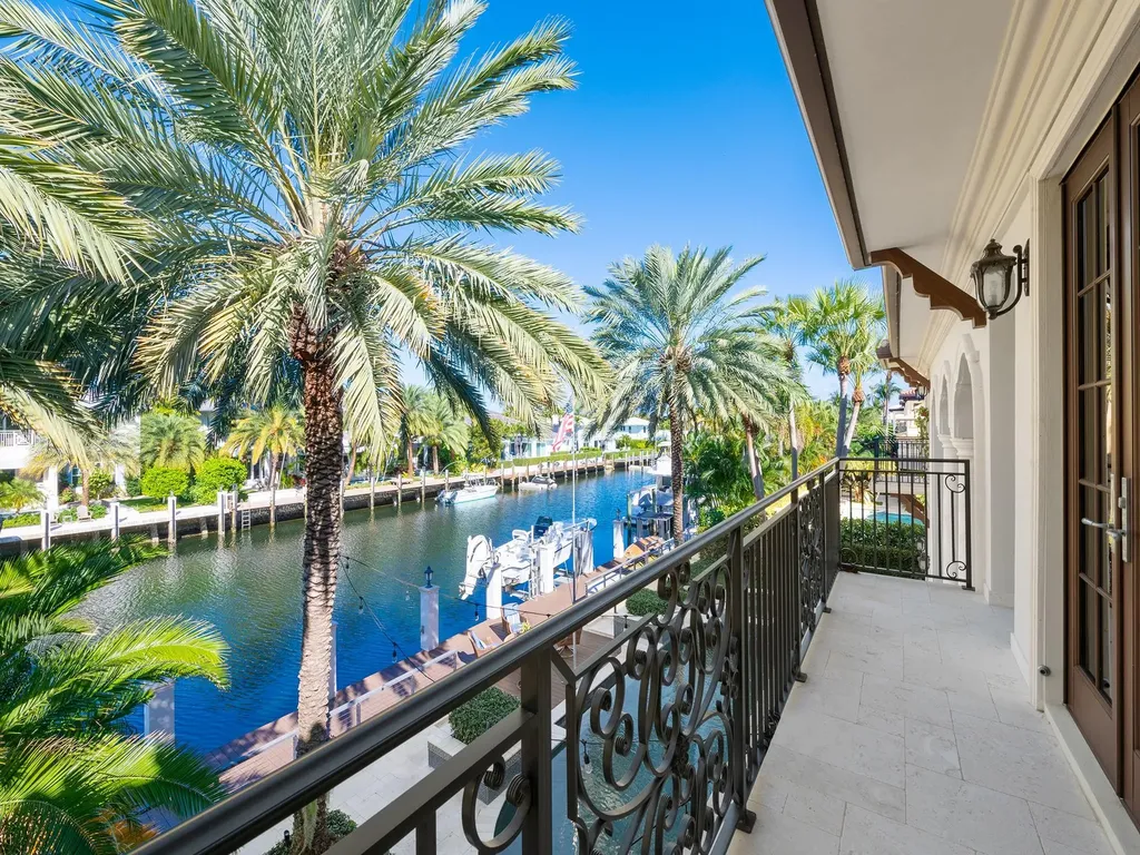 2319 NE 28th Street Lighthouse Point FL 33064