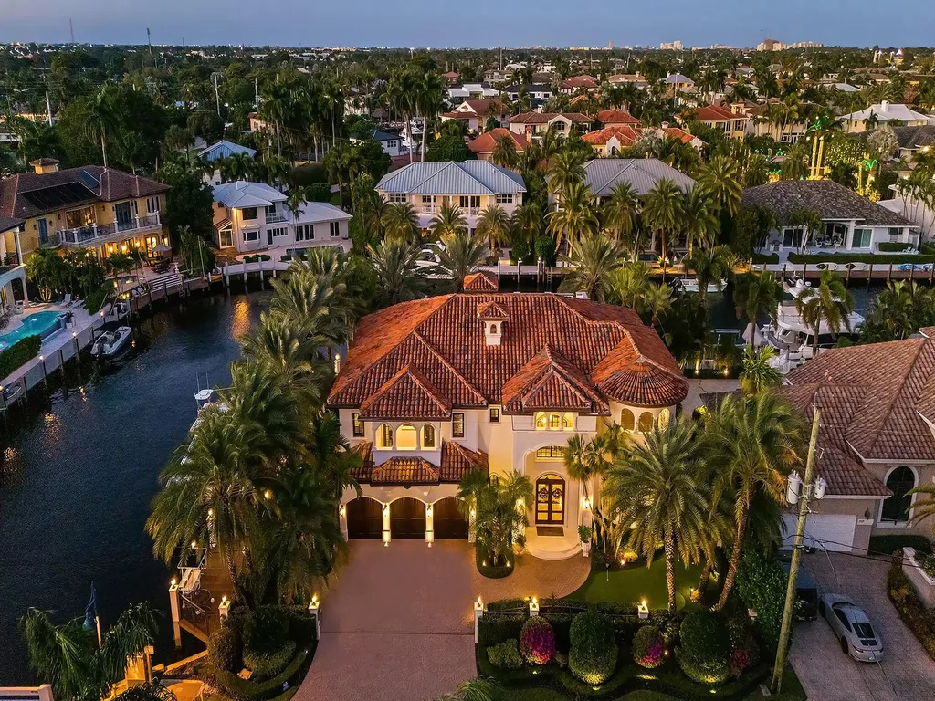2319 NE 28th Street Lighthouse Point FL 33064