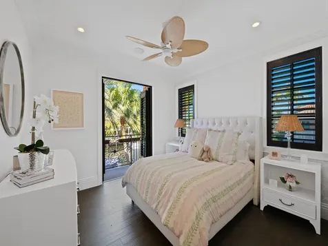 2319 NE 28th Street Lighthouse Point FL 33064