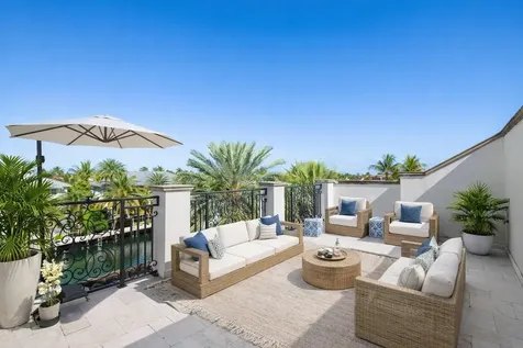 2319 NE 28th Street Lighthouse Point FL 33064