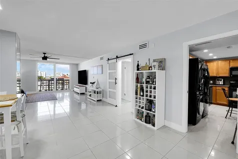 801 S Ocean Drive Hollywood FL 33019