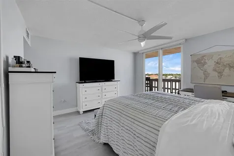 801 S Ocean Drive Hollywood FL 33019