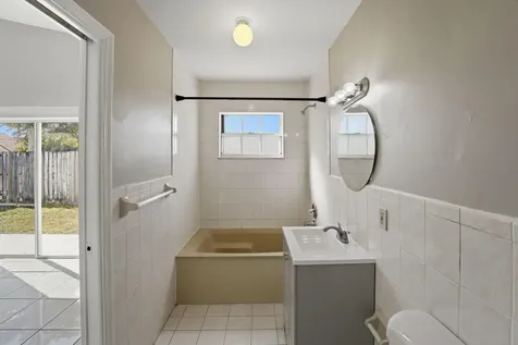 5860 SW 150th Avenue Miami FL 33193