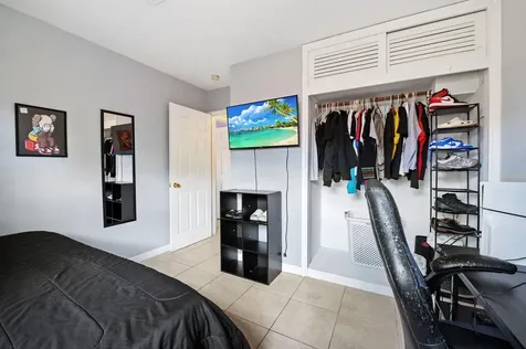 5554 SW 6th Street Margate FL 33068