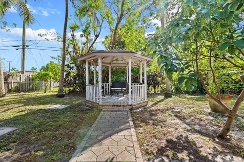 5554 SW 6th Street Margate FL 33068