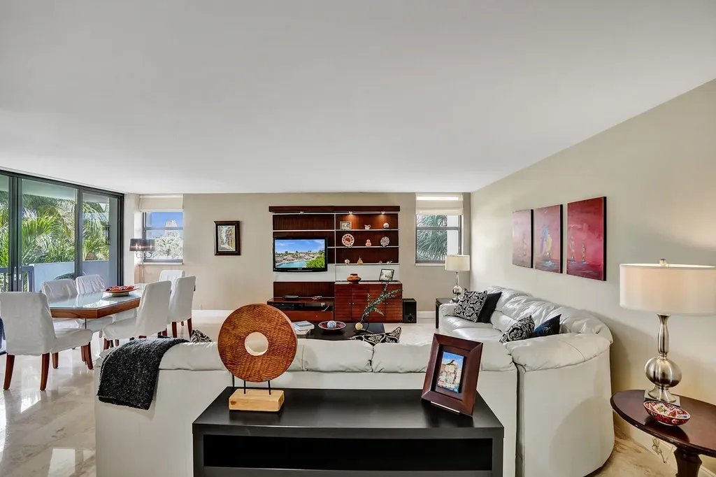 1361 S Ocean Bl Pompano Beach FL 33062