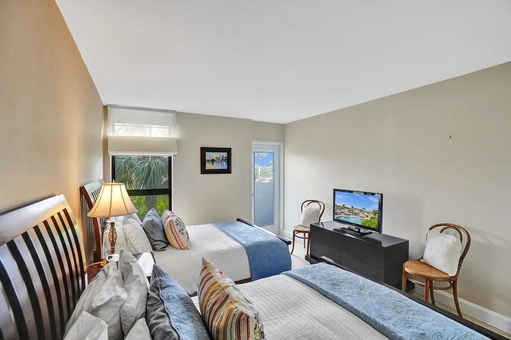 1361 S Ocean Bl Pompano Beach FL 33062